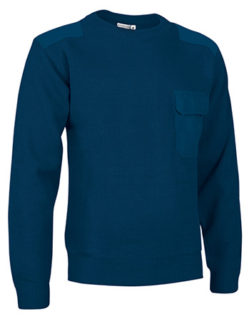 Jersey de trabajo reforzado en codos y hombros, con cuello redondo
Confeccionado en tejido de punto tricot grueso 100% acrílico, de tacto agradable, transpirable y con alta retención térmica
Bolsillo de sarga en pecho izquierdo, con cierre de tapeta y velcro (incluye abertura para guardar bolígrafo), para tener todo accesible y
resaltar el marcaje
Cuello, cintura y puños de canalé con elástico que se adapta cómodamente
Refuerzo de sarga en codos, hombros y bolsillo, que aumenta su durabilidad en las zonas de mayor desgaste
Colores: azul marino, gris y verde
Tallas: S a 3XL
